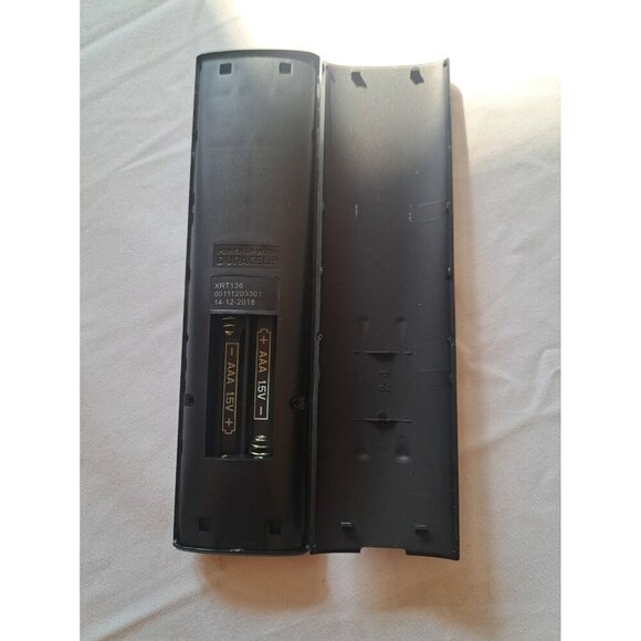 Vizio Black XRT136 Smart TV Remote Control w/ Vudu Amazon iHeart Netflix 6 Keys - Picture 2 of 2